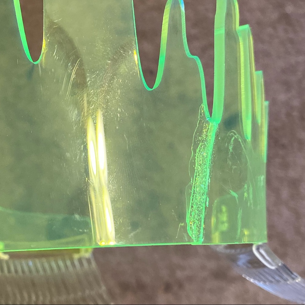 Slime Crown Neon Lime Green Melting Kawaii Tiara - Picture 4 of 5
